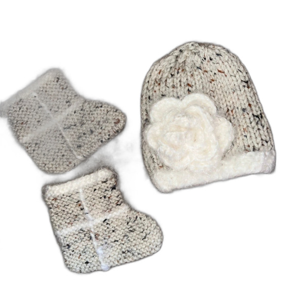 Other - Knitted Newborn Hat and Booties SOFT